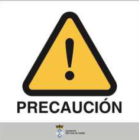 Señal de precaución de Ruta verde